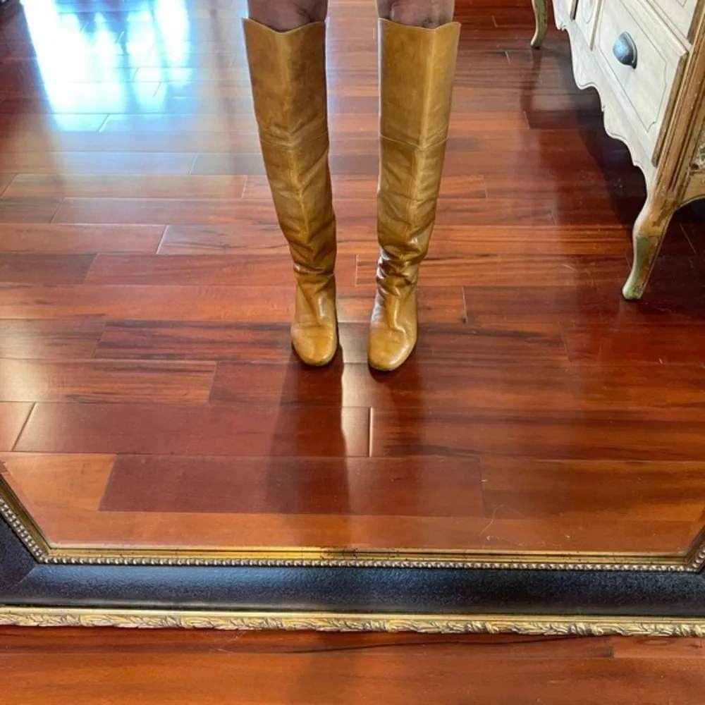 VIBRAM BOHO FESTIVAL DISTRESSED  LEATHER KNEE HIGH FLAT BOOTS TAN